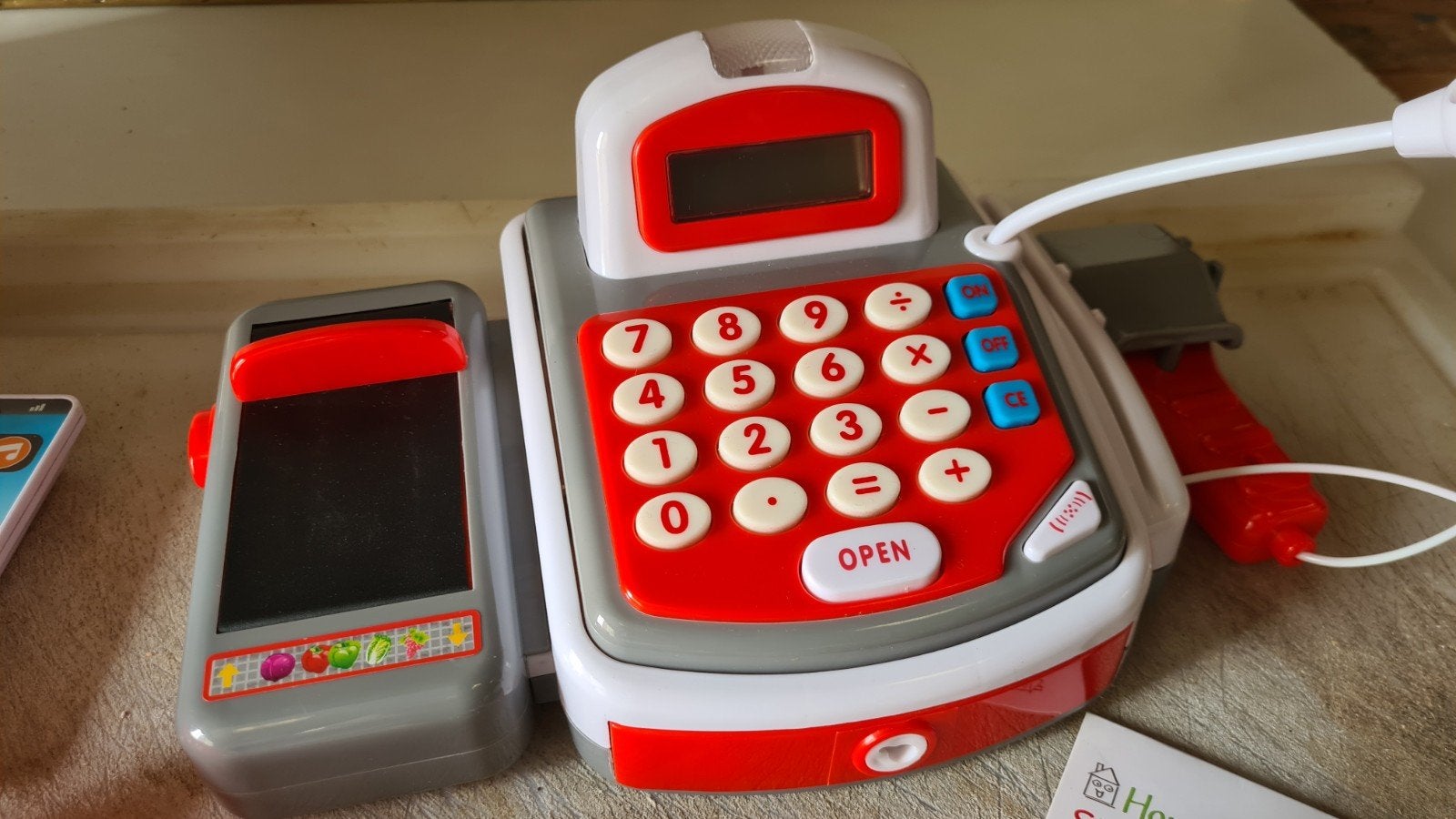 Kinderkassa met muntgeld en papiergeld, Ophalen of Verzenden, Overige typen