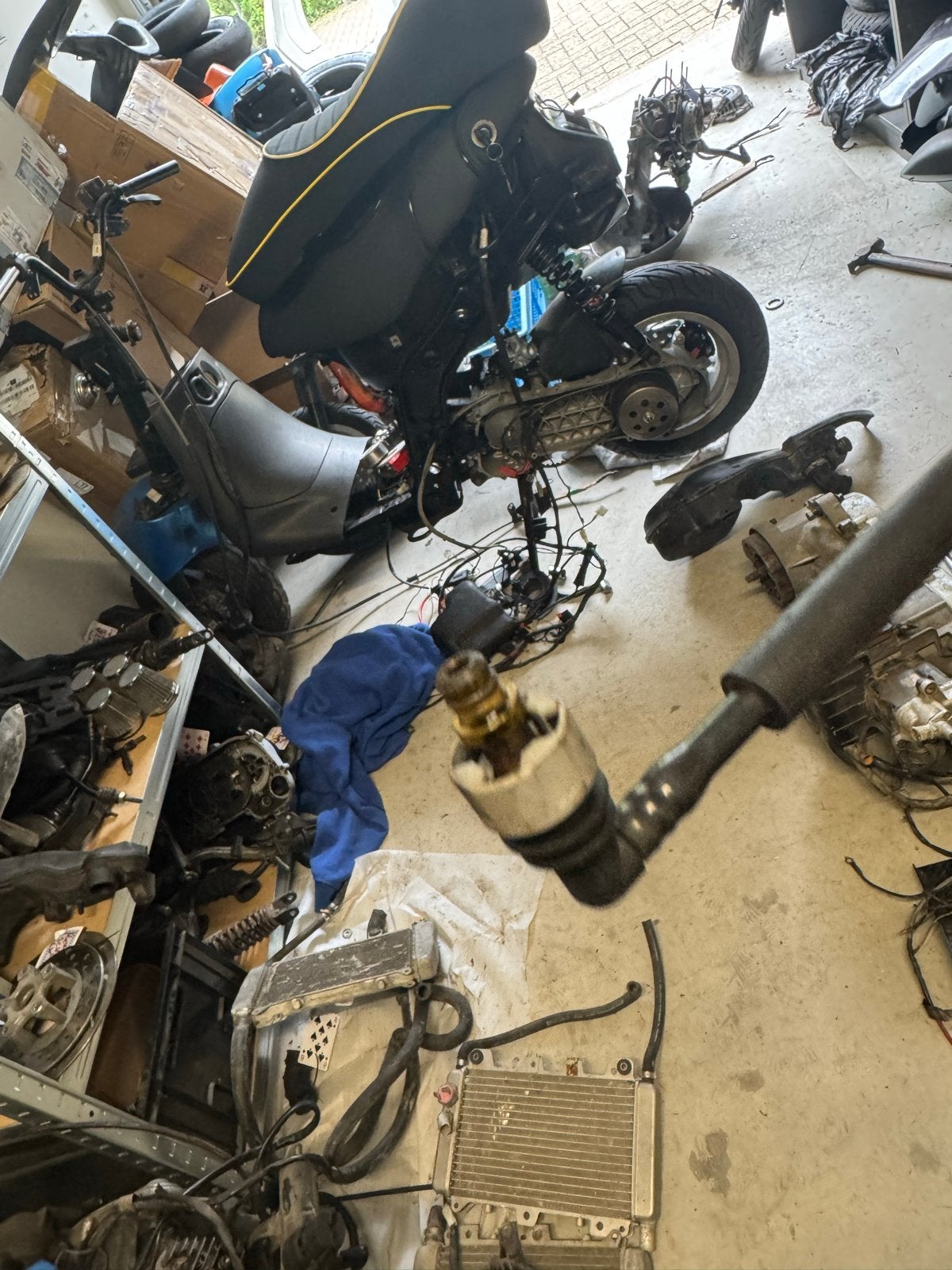 Brandstofpomp Piaggio 2t injectie - Gebruikt, Ophalen of Verzenden, M, Mw, M