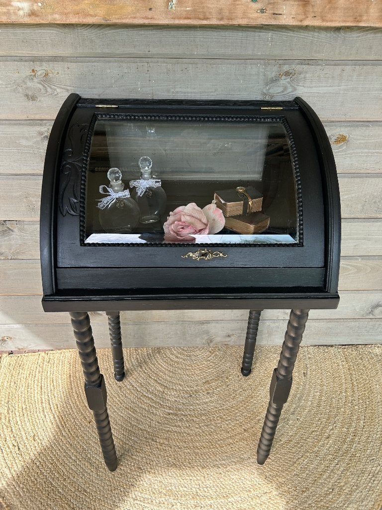 Vintage vitrinekastje Coal black, Huis en Inrichting, Ophalen, Met deur(en), 50 tot 100 cm, Zo goed als nieuw