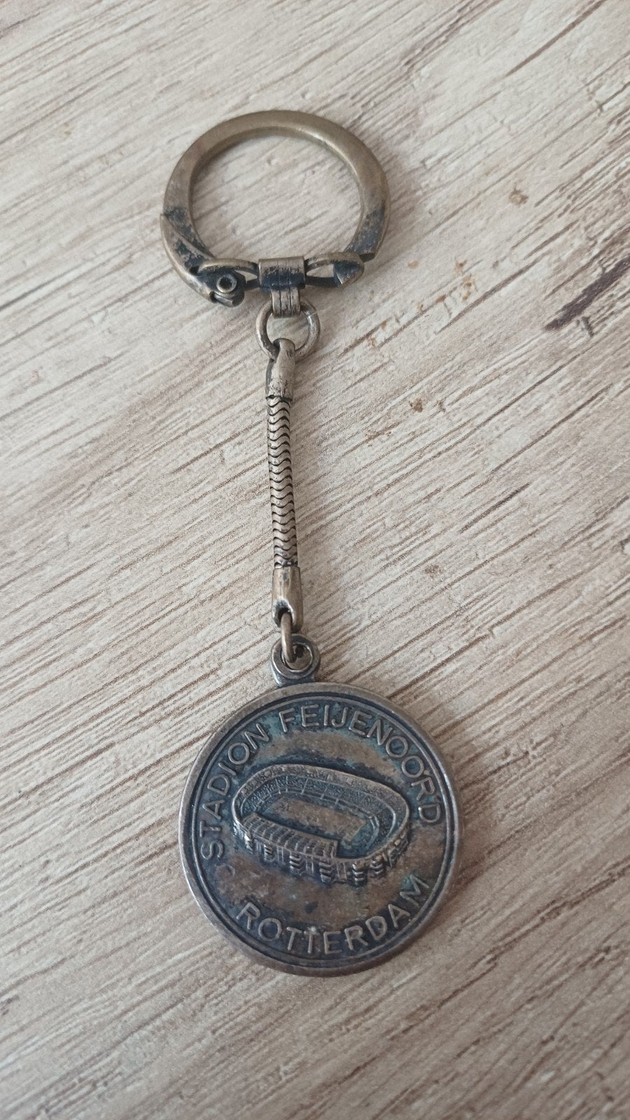 Vintage Feyenoord Stadion De Kuip Sleutelhanger Rotterdam, Ophalen of Verzenden, Gebruikt, Sport