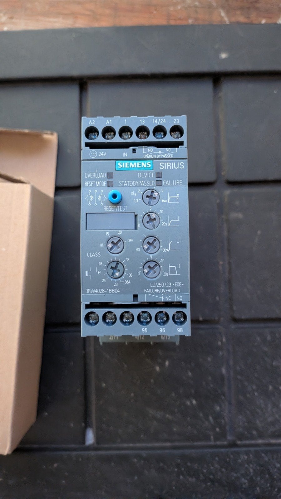 siemens motor starter 3RW4028-1BB04, Ophalen of Verzenden, Nieuw, Overige typen