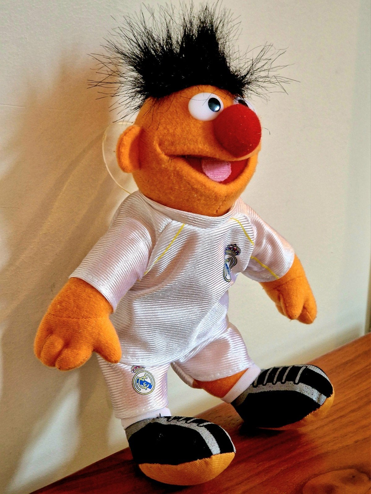 Sesamstraat Ernie Pop Real Madrid voetbal tenue Jim Henson, Ophalen of Verzenden, Zo goed als nieuw