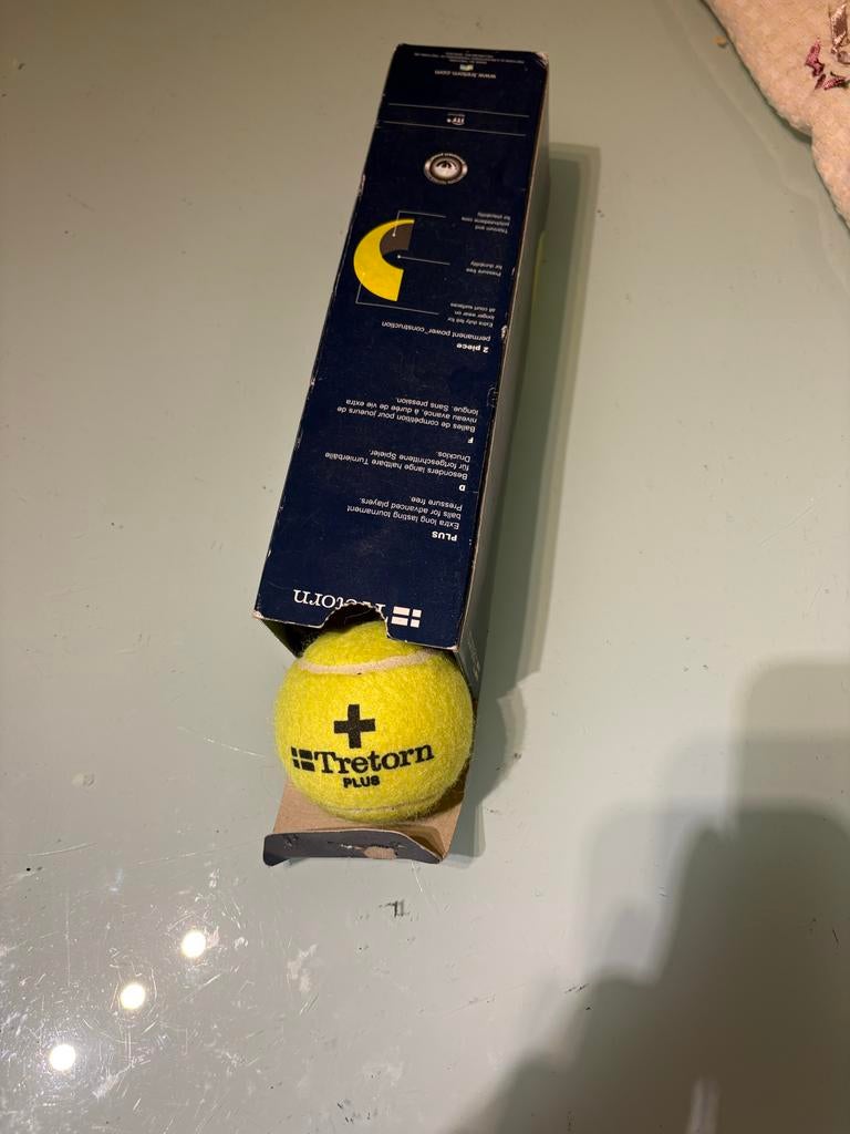 Tretorn Plus Tennisballen - 4 stuks, drukloos, Ophalen of Verzenden, Zo goed als nieuw, Ballen, Overige merken