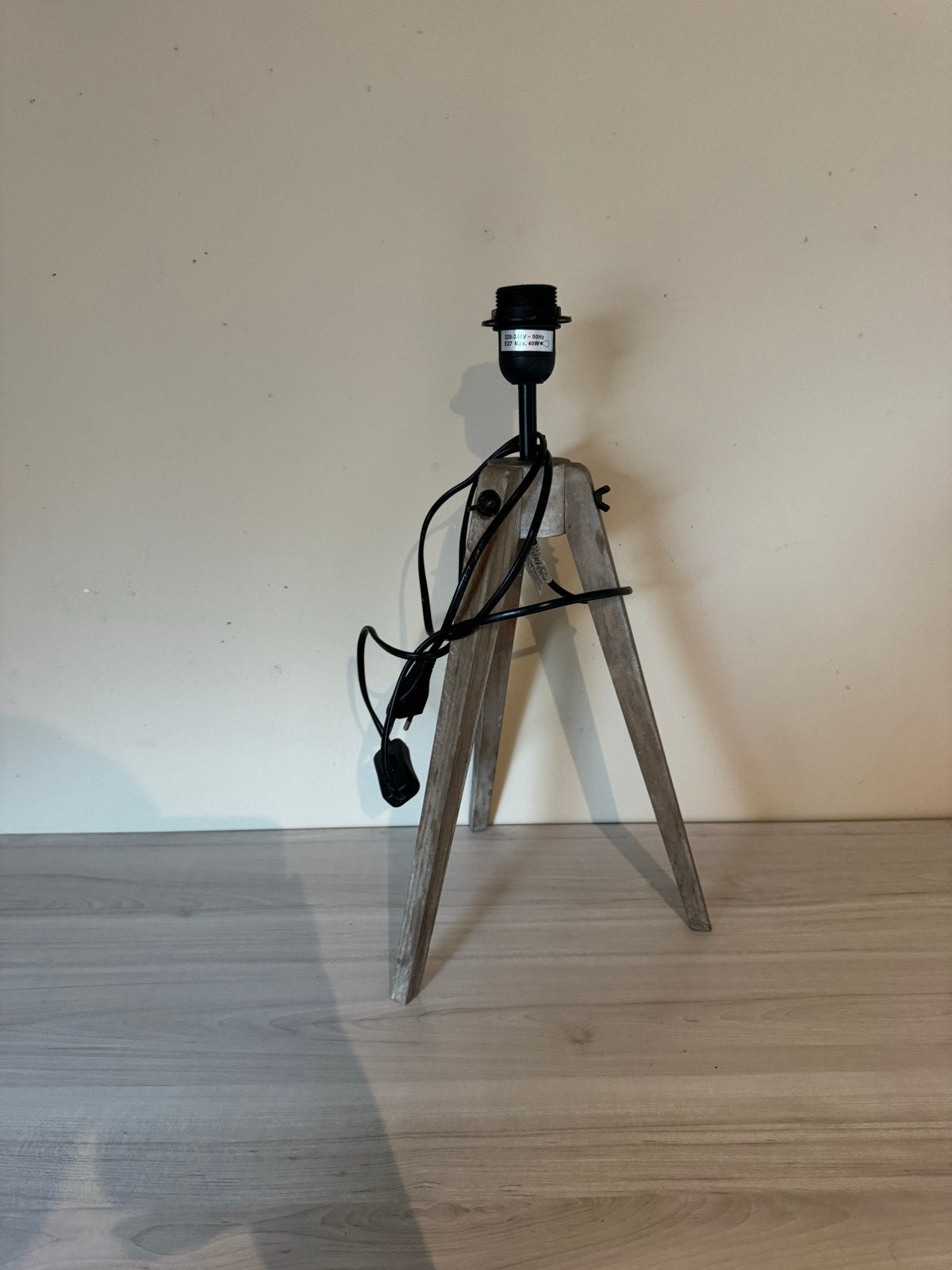 Houten tafellamp statief - zonder kap, Huis en Inrichting, Lampen | Tafellampen, Gebruikt, Overige merken, Landelijk, E27 (groot)