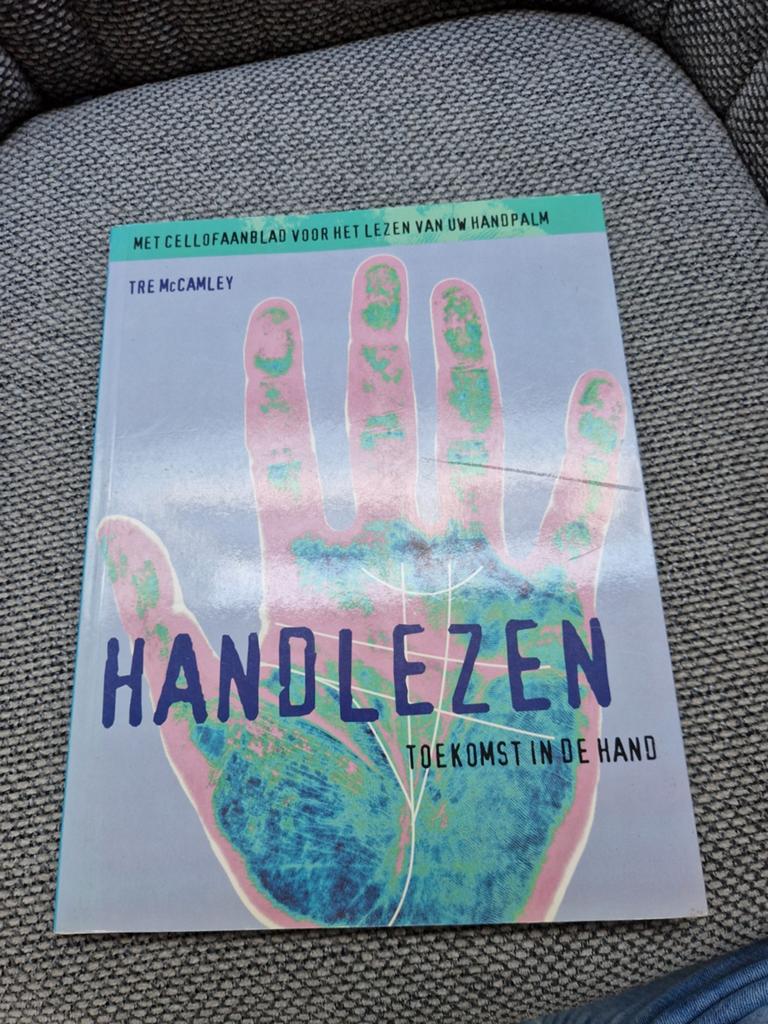 Handlezen: Toekomst in de Hand - Tre McCamley, Ophalen of Verzenden, Zo goed als nieuw, Tre McCamley, Instructieboek