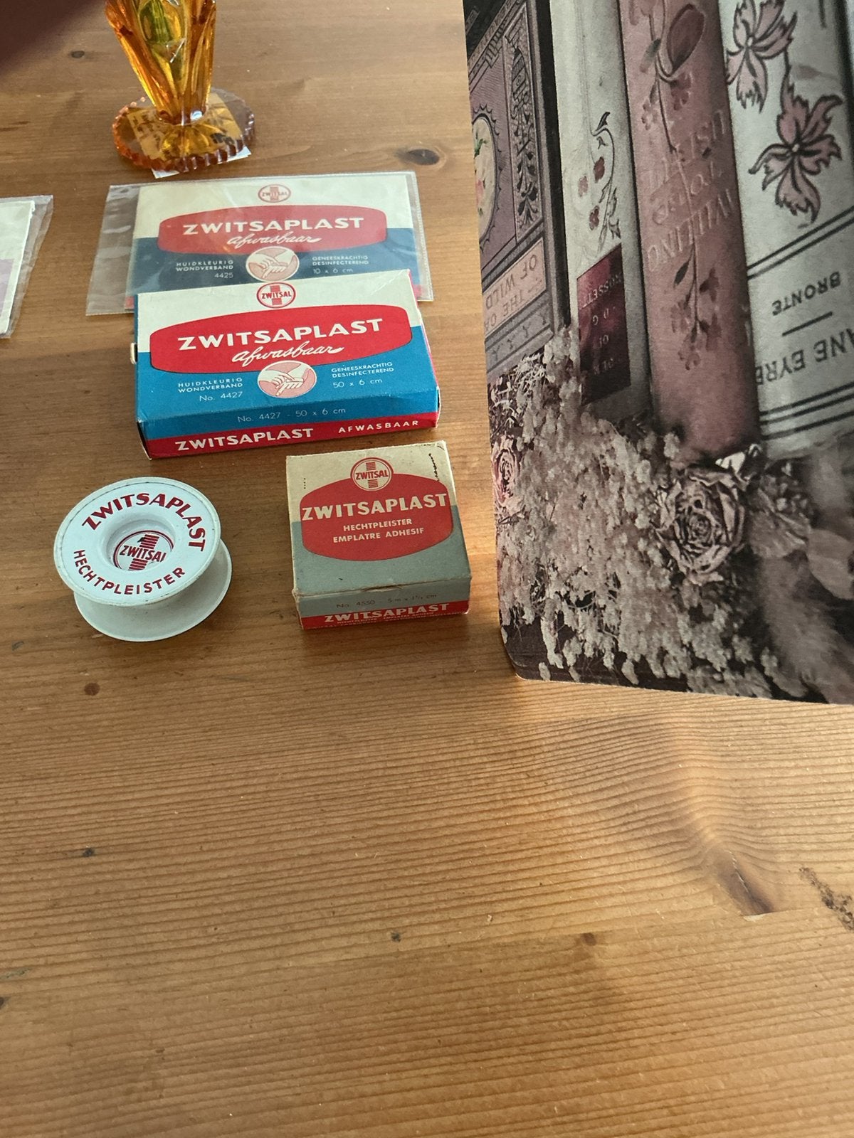 Zwitsal pleister doosje en pleisters, Ophalen of Verzenden, Zo goed als nieuw, Verpakking