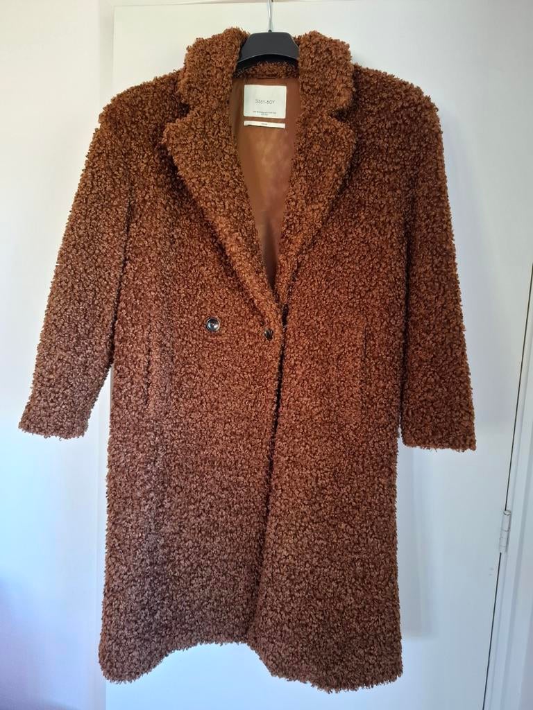 Winterjas van Sissy Boy, bijna nooit gedragen, maat medium, Kleding | Dames, Jassen | Winter, Ophalen, Zo goed als nieuw, Maat 38/40 (M)