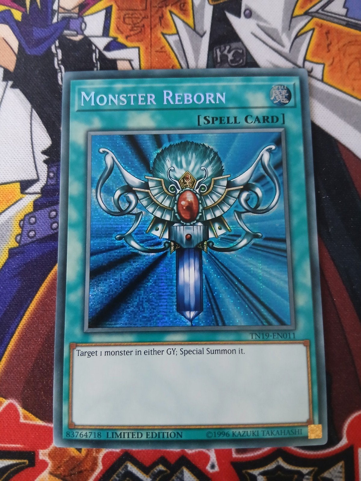 Monster Reborn - Secret Rare TN19 Gold Sarcophagus Tin YGO, Ophalen of Verzenden, Zo goed als nieuw, Foil