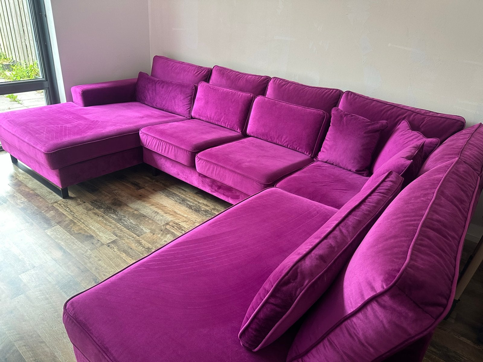 Comfortabele paarse hoekbank, 3 jaar oud, goede staat, Ophalen, Gebruikt, Hoekbank, 300 cm of meer
