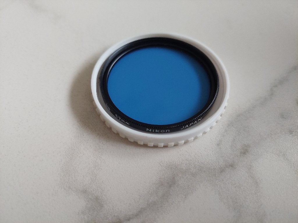 528 - Nikon Blue/Blauw B8 - 52 mm., Inclusief opbergcase, Ophalen of Verzenden, Zo goed als nieuw, Kleurfilter