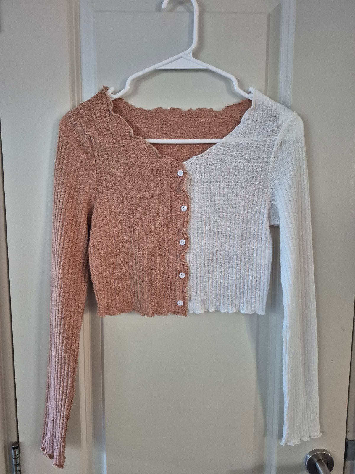 Shein crop top longsleeve 164 wit bruin

Rookvrij huis
Wij w, Ophalen of Verzenden, Meisje