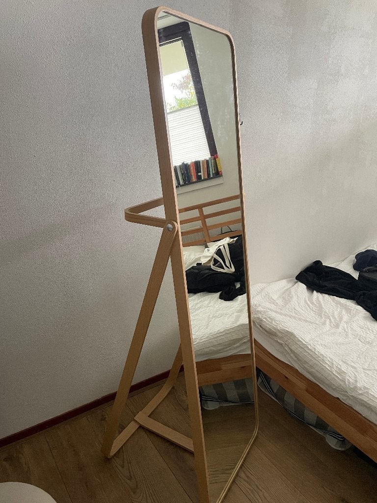 IKEA Ikornnes standing mirror, Huis en Inrichting, Ophalen, Minder dan 50 cm, Zo goed als nieuw, Minder dan 100 cm