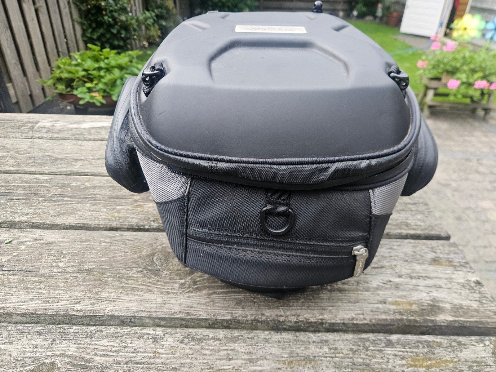 Triumph tanktas met bevestiging frame  voor op de tank, Ophalen of Verzenden, Gebruikt