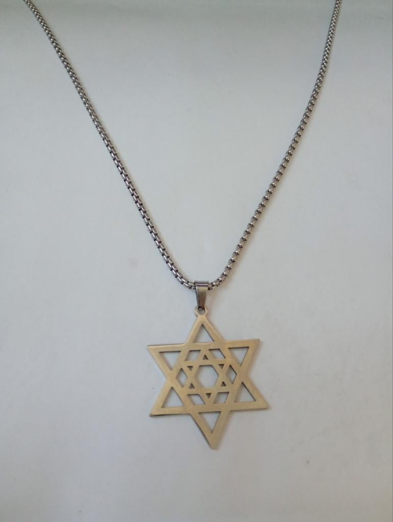 Zilverkleurige dubbele davidster ketting nieuw, Ophalen of Verzenden, Nieuw, Zilver, Overige materialen