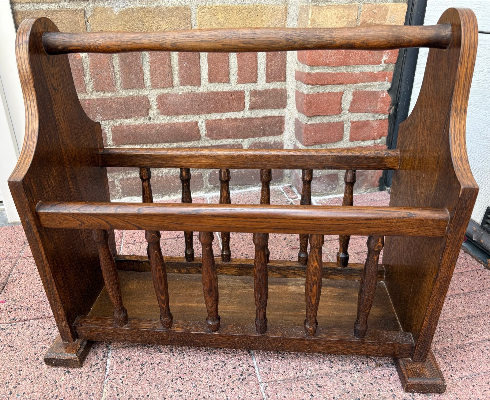 Vintage houten krantenbak / lectuurbak, Huis en Inrichting, Ophalen, Gebruikt, Vintage, Hout