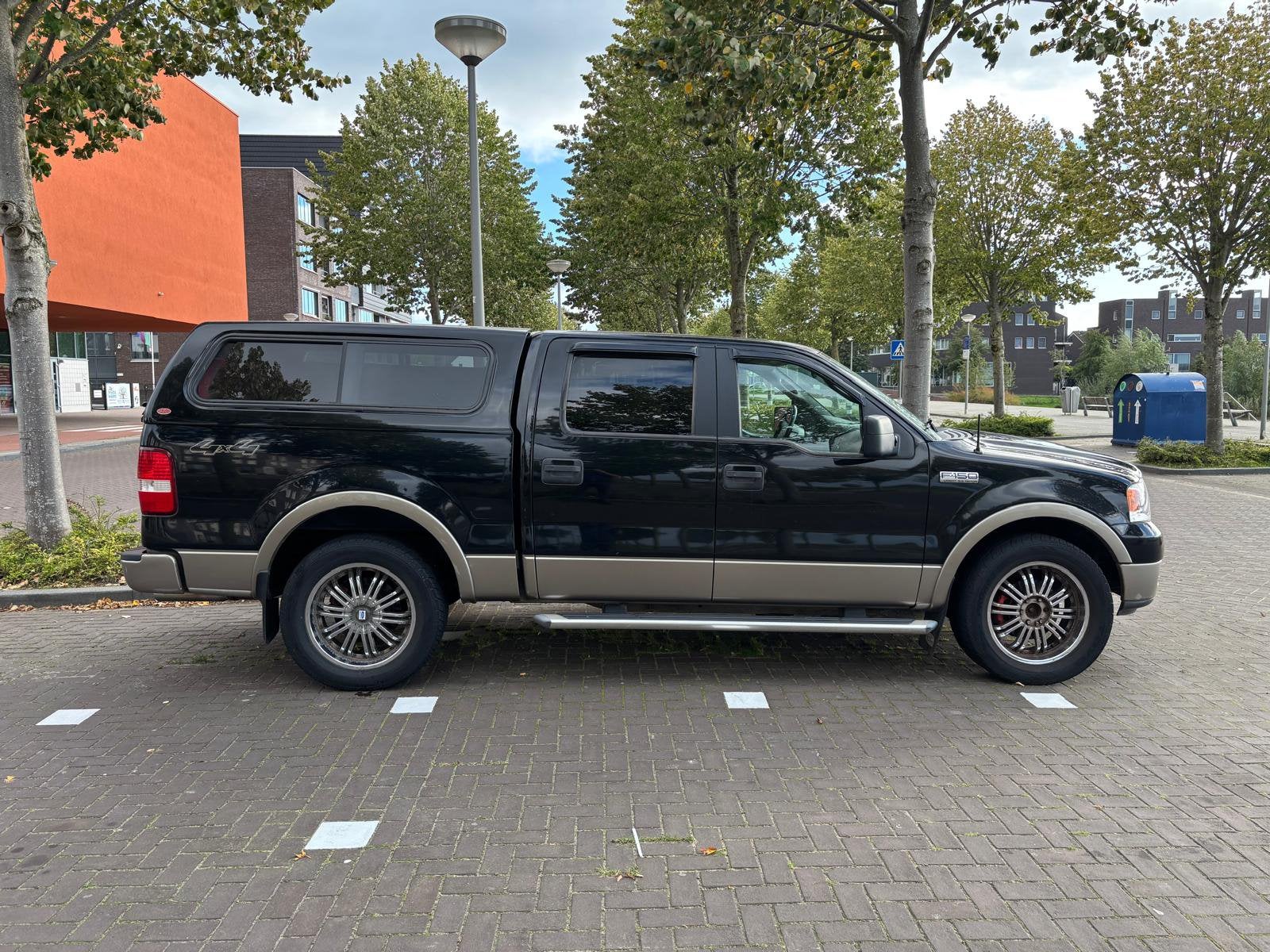 Ford F-150 Lariat 5.4 V8 4x4 Automaat Grijs kenteken, Zwart, Leder, Vierwielaandrijving, Particulier