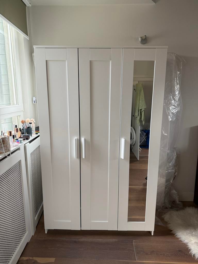 Moderne witte IKEA BRIMNES kledingkast - uitstekende staat, Huis en Inrichting, Kasten | Kledingkasten, Ophalen, Overige materialen