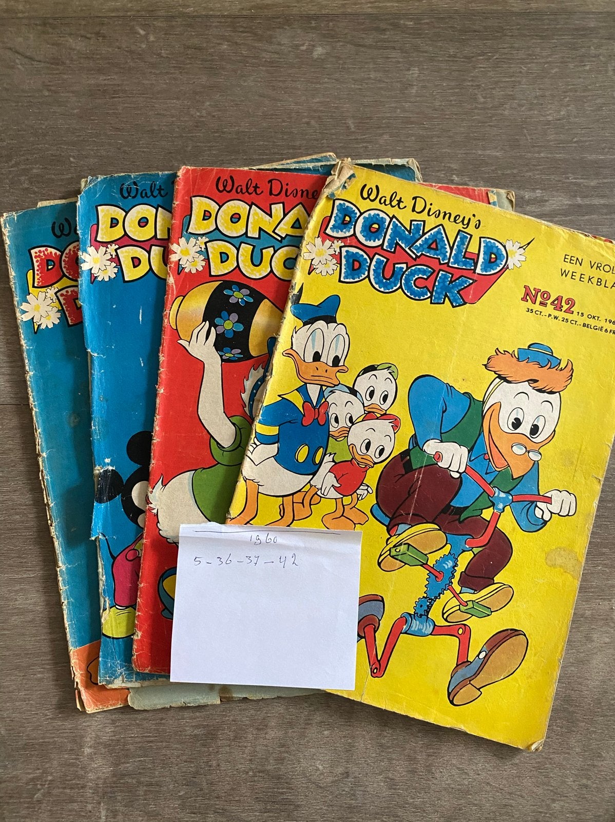 Donald Duck Weekblad - Oude Uitgaven (Jaren '60), Meerdere stripboeken, Ophalen of Verzenden, Gelezen
