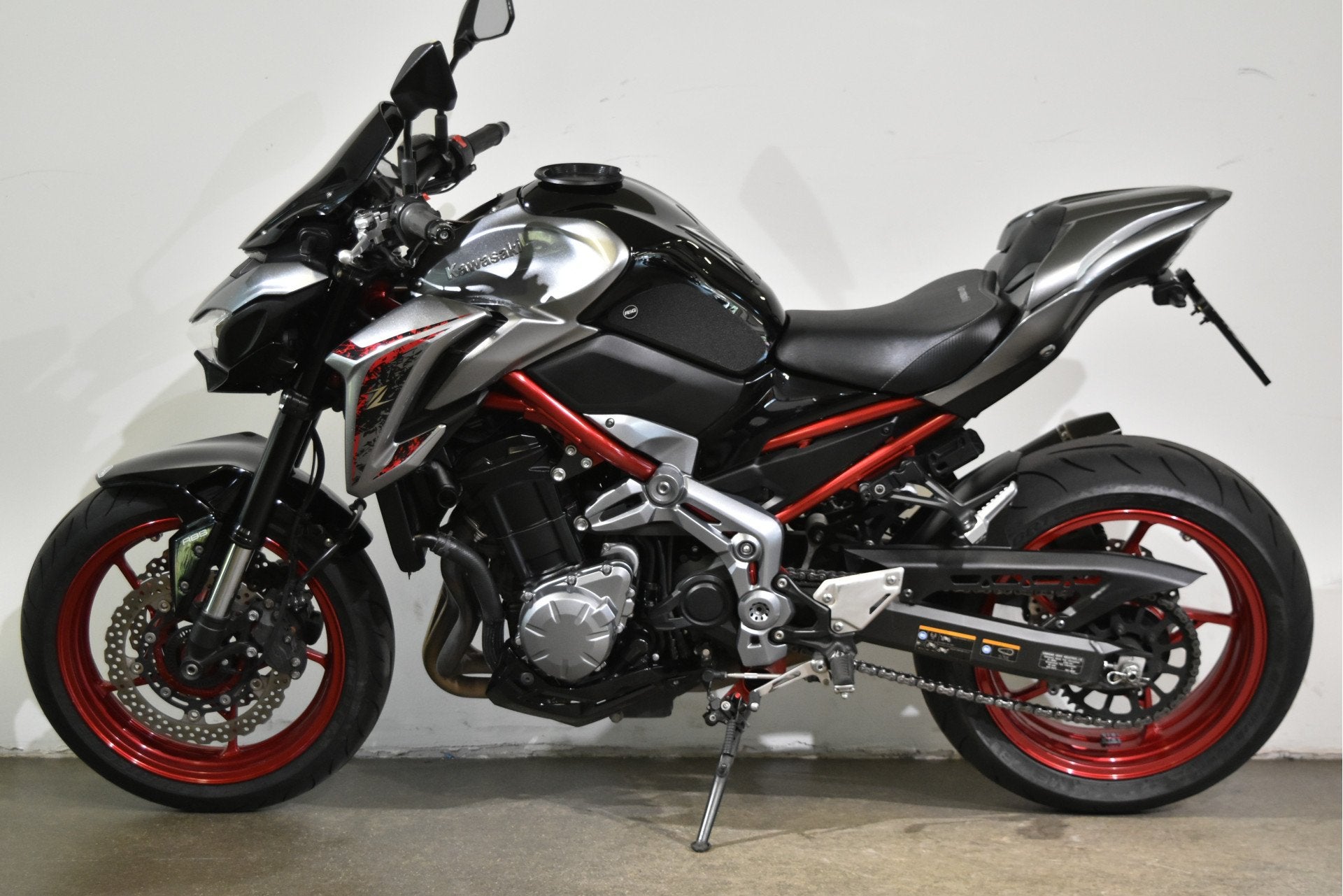 Kawasaki Z 900 (bj 2019), LED Verlichting, 948 cc, Bedrijf, Meer dan 35 kW