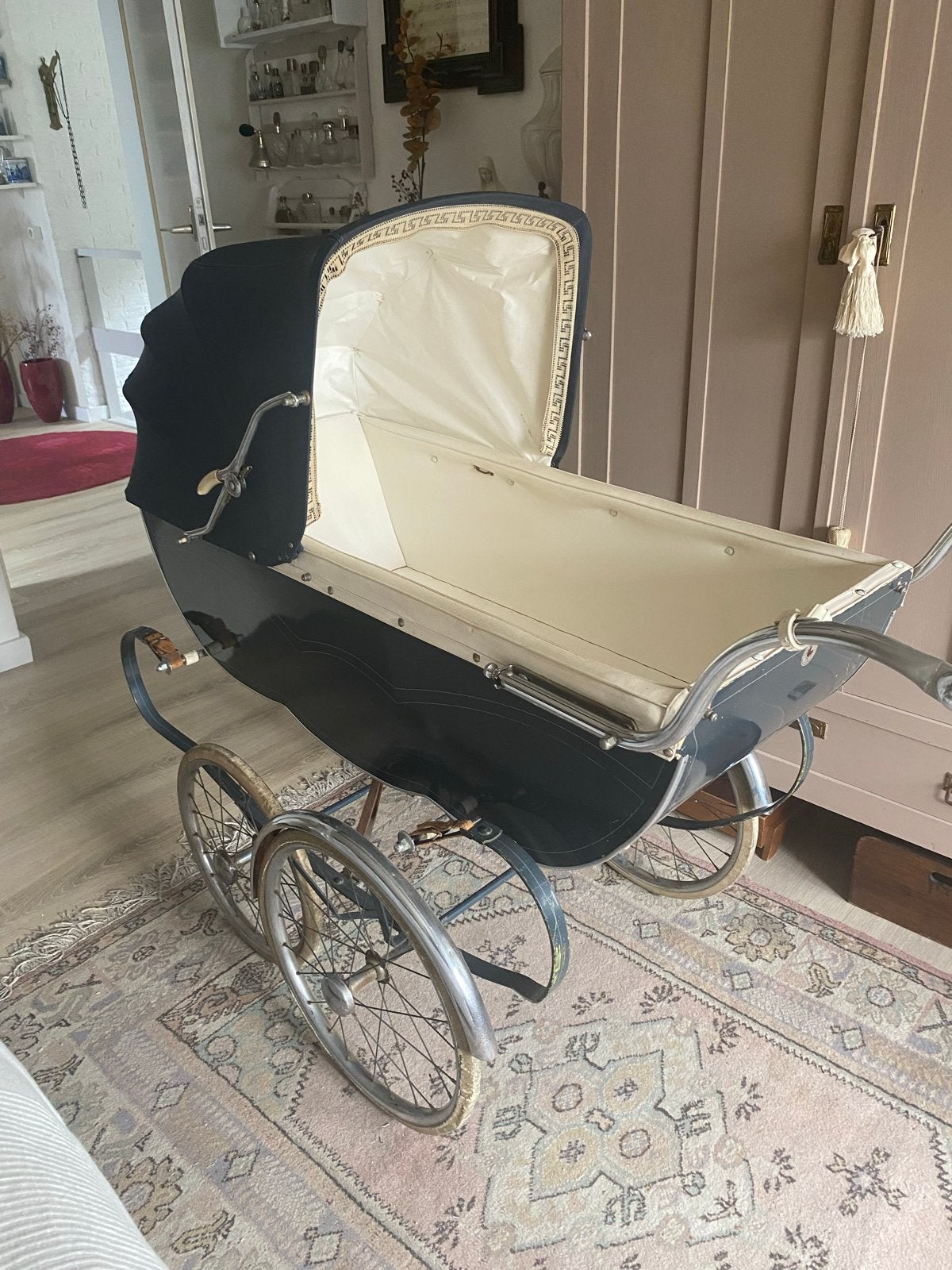 Antieke Van Delft Kinderwagen - Vintage Stijl, Kinderen en Baby's, Kinderwagens en Combinaties, Gebruikt, Met reiswieg, Ophalen