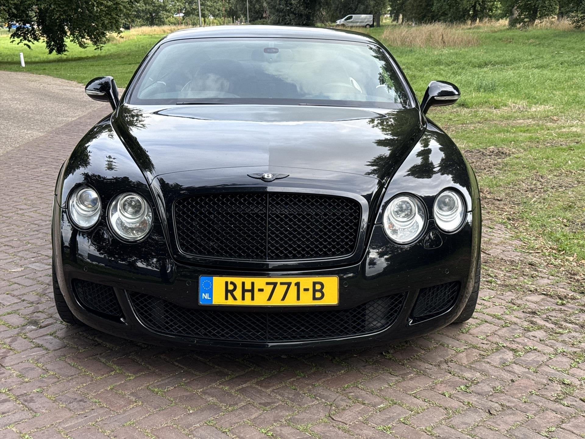 Bentley Continental GT 6.0 W12 560pk WE HEBBEN DE TWEE OP VO, Auto's, Bentley, Automaat, Gebruikt, Zwart, 12 cilinders