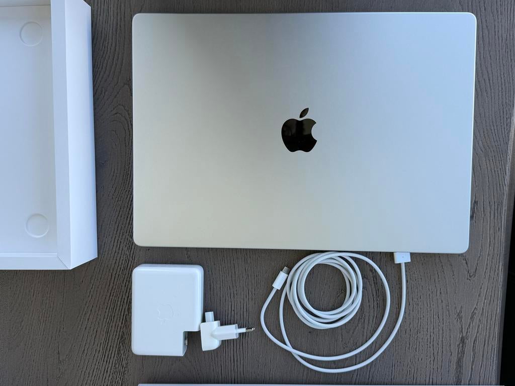 MacBook Pro M3 Max - 128GB RAM, 2TB SSD - Zo goed als nieuw, Computers en Software, Apple Macbooks, 1 TB of meer, 64 GB of meer