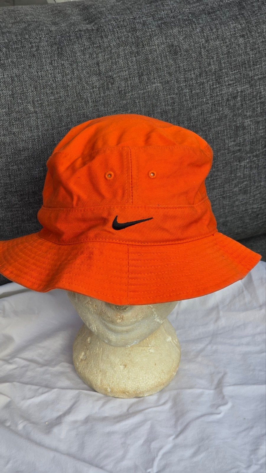 ️


 Bucket Hat Oranje!, Ophalen of Verzenden, Zo goed als nieuw, One size fits all