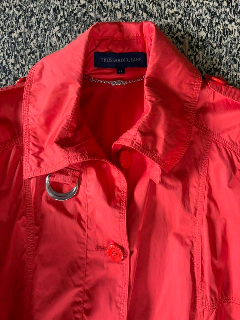 Trussardi jeans, zomerjas, trenchcaot, Ophalen of Verzenden, Zo goed als nieuw, Maat 38/40 (M), Rood