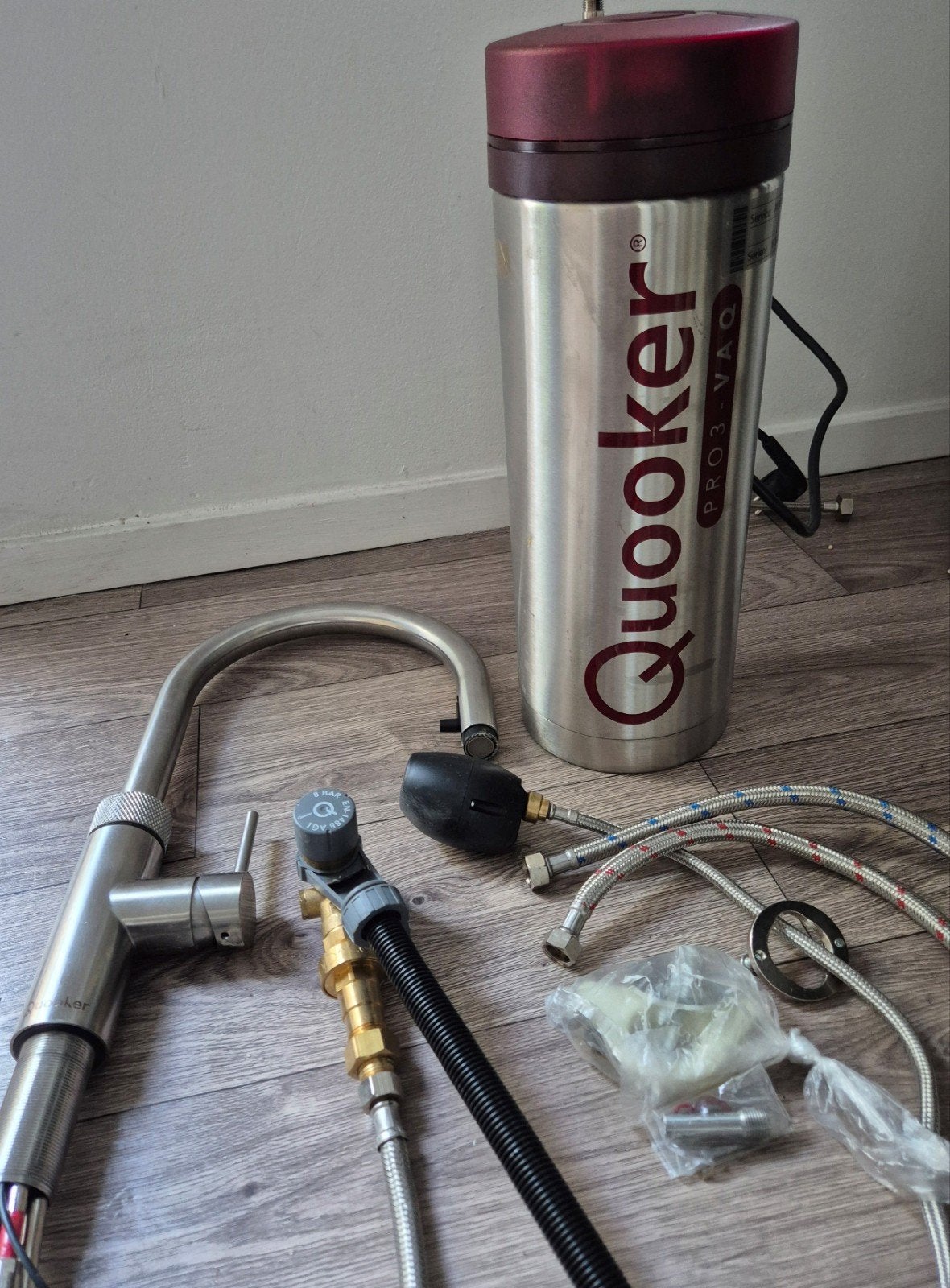 Quooker PRO3 VAQ Boiler + Mengkraan en Aansluitset, Ophalen, 25 tot 50 cm, Minder dan 100 cm