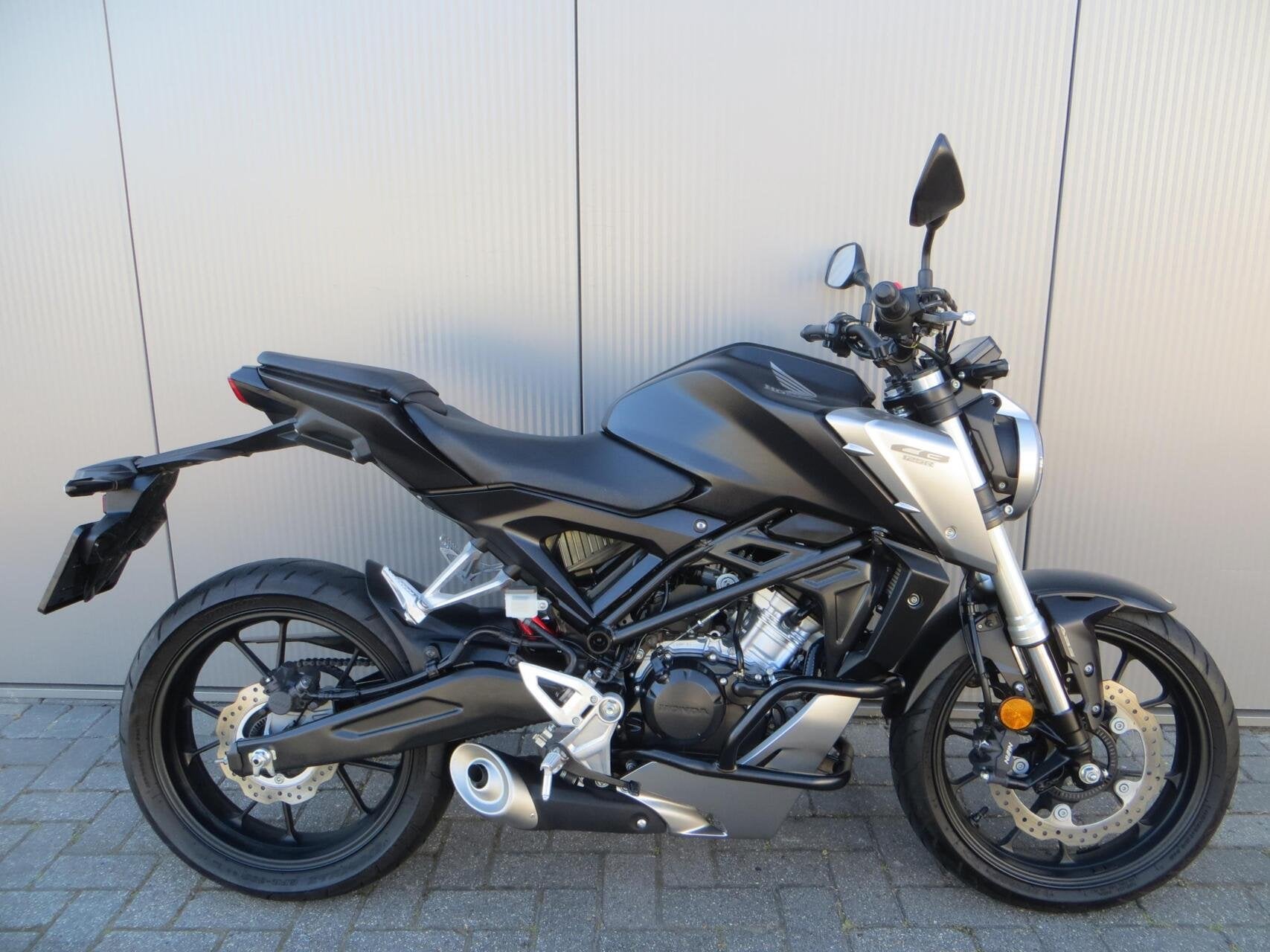 Honda CB 125 R, Bedrijf, 125 cc, 11 kW of minder, ABS