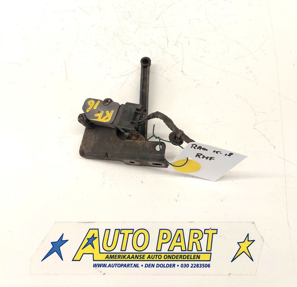 Dodge Ram rijhoogte sensor achterzijde 2015-2018, Gebruikt, PO Box 21-8004 | Auburn Hills, MI 48321-8004, Amerikaanse onderdelen