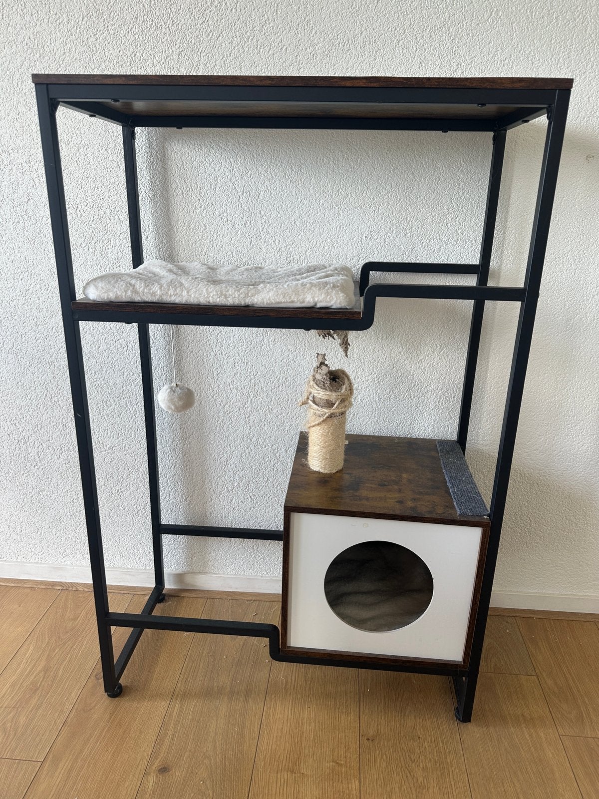 Modern Cat Tree / Cat Tower, Industrial Style, 74x34x113 cm, Dieren en Toebehoren, Ophalen, Gebruikt, Krabpaal