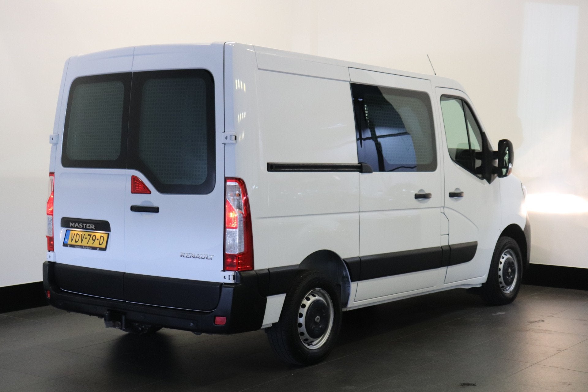 Renault Master 2.3 dCi 130 PK EURO 6 - Airco - Cruise - Trek, Voorwielaandrijving, Gebruikt, 4 cilinders, Renault