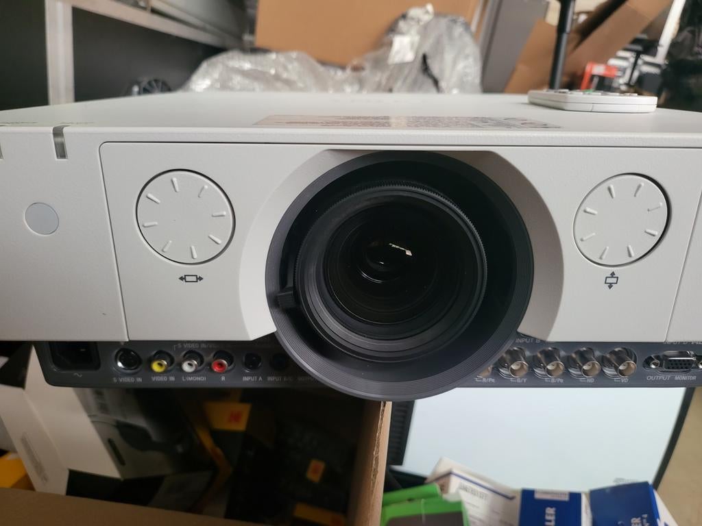Sony vpl-fh30, Audio, Tv en Foto, Beamers, Ophalen of Verzenden, Zo goed als nieuw