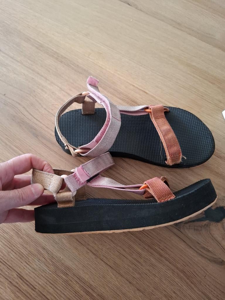 Teva sandalen roze/bruin maat 36, Roze, Teva, Gedragen, Sandalen of Muiltjes