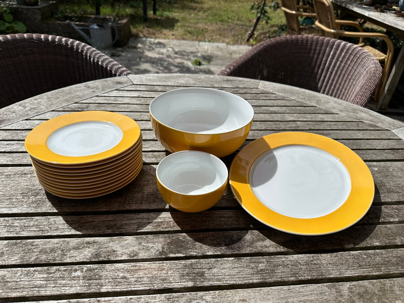 Kahla servies geel-wit, Ophalen