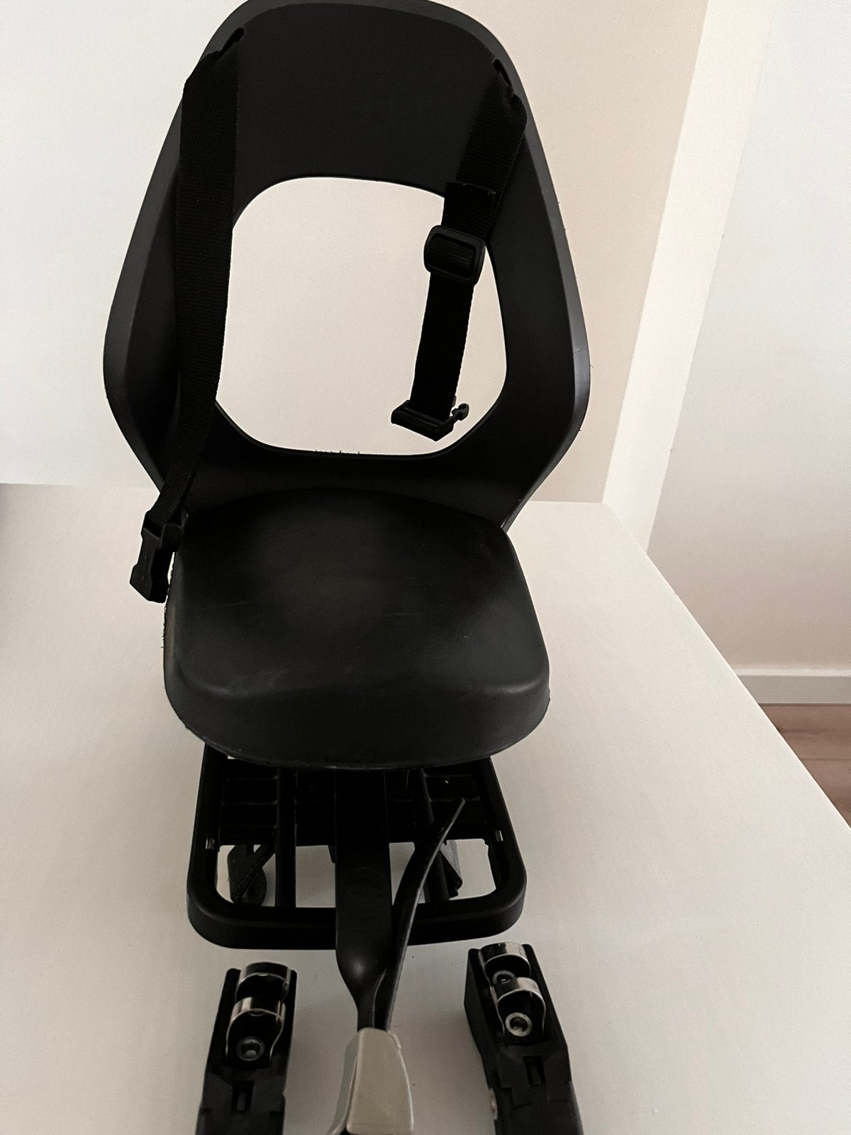 Thule Yepp fietsstoeltje + bagagedrager adapter, Ophalen of Verzenden, Gebruikt