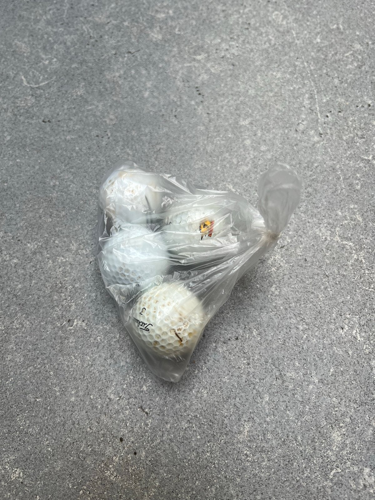 Diverse golfballen - Gebruikt maar goed, Ophalen of Verzenden, Gebruikt, Bal(len), Overige merken