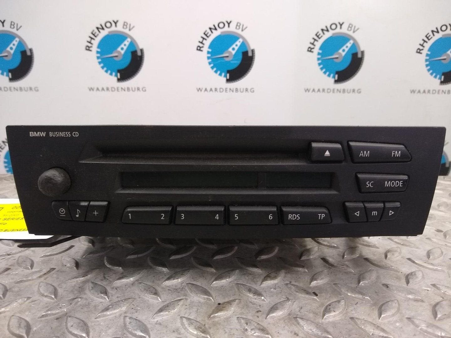 BMW 1 SERIES 116i RADIO 2005, Ophalen of Verzenden, Gebruikt, Stiba lid