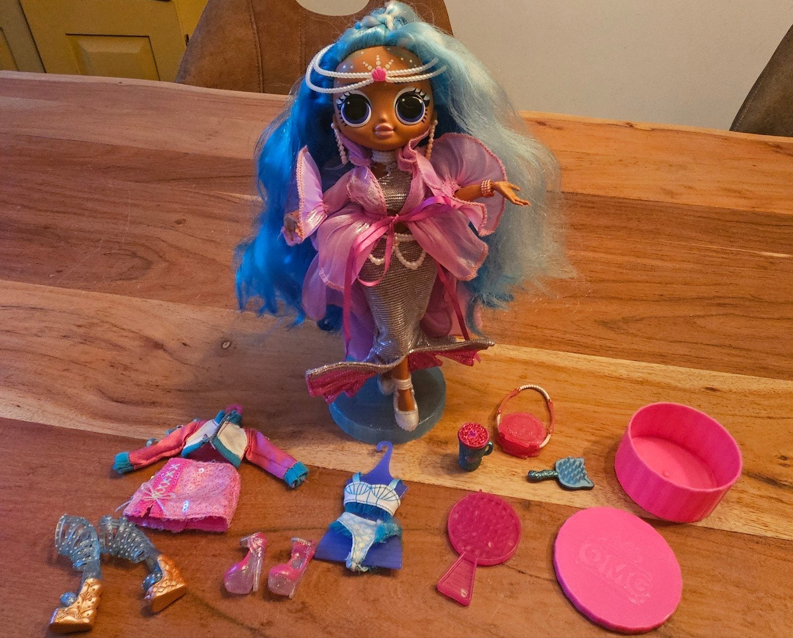 L.O.L. Surprise! O.M.G. Queen Splash beauty, Ophalen of Verzenden, Zo goed als nieuw, Overige typen