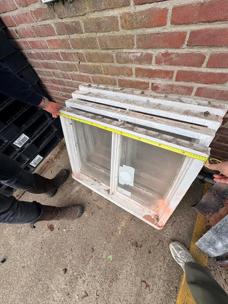 Betonnen stalramen 4 stuks, Doe-het-zelf en Verbouw, Glas en Ramen, Ophalen, Gevelraam of Ruit, Gebruikt, Minder dan 80 cm