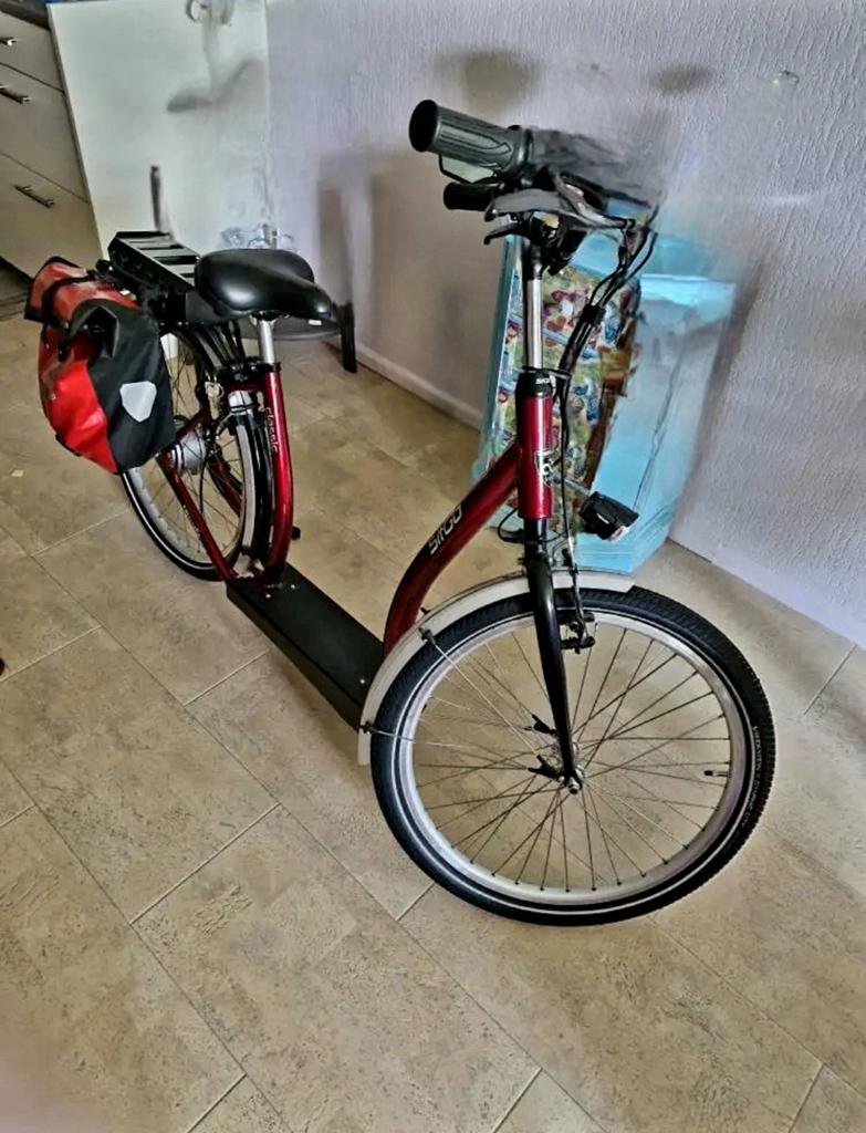 SIT-GO STEP ELEKTRISCH met geel nummerplaat zonder ook,, Fietsen en Brommers, Steps, Ophalen of Verzenden, Nieuw, Elektrische step (E-scooter)