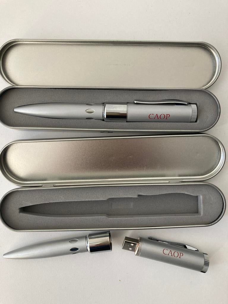 Pennen met usb, Verzamelen, Pennenverzamelingen, Ophalen of Verzenden, Zo goed als nieuw, Balpen, Overige merken