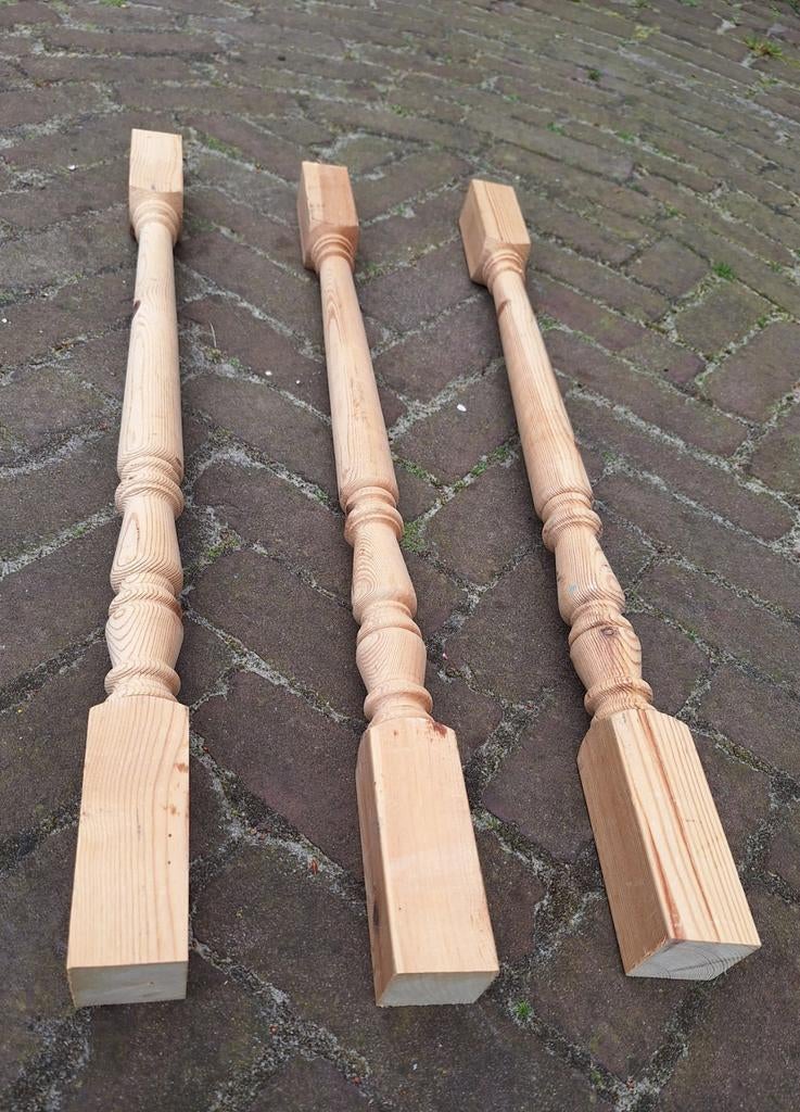 Grenen baluster/trapspijlen, drie (3) stuks., Ophalen of Verzenden, Grenen, Minder dan 200 cm, Plank