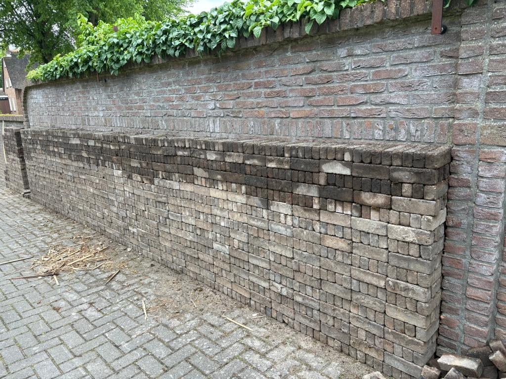 Betonnen waaltjes / klinkers (gratis), Tuin en Terras, Tegels en Klinkers, Ophalen, Gebruikt, Klinkers, 10 m² of meer