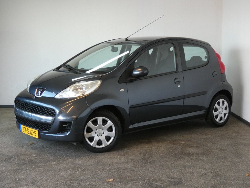Peugeot 107 1.0-12V XS NWE APK, AIRCO (bj 2011), Euro 5, Gebruikt, 4 stoelen, 68 pk