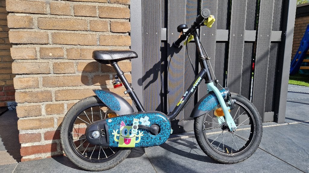 FIETS 14 INCH 3-5 JAAR 500 MINI MONSTERS B'TWIN, Zijwieltjes, Velgrem, Ophalen of Verzenden, Minder dan 16 inch