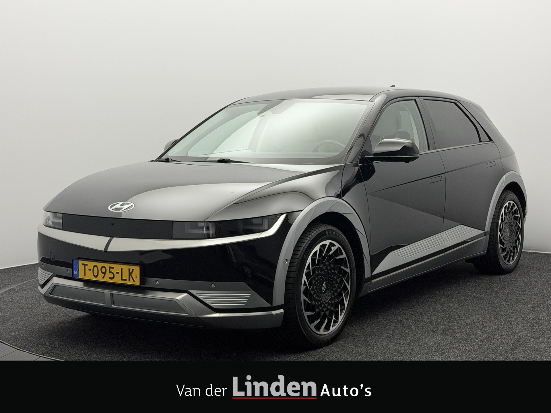 Hyundai IONIQ 5 Lounge AWD 77.4 kWh SOH 94,3% | Warmtepomp |, Dealer onderhouden, Gebruikt, IONIQ 5, 2020 kg