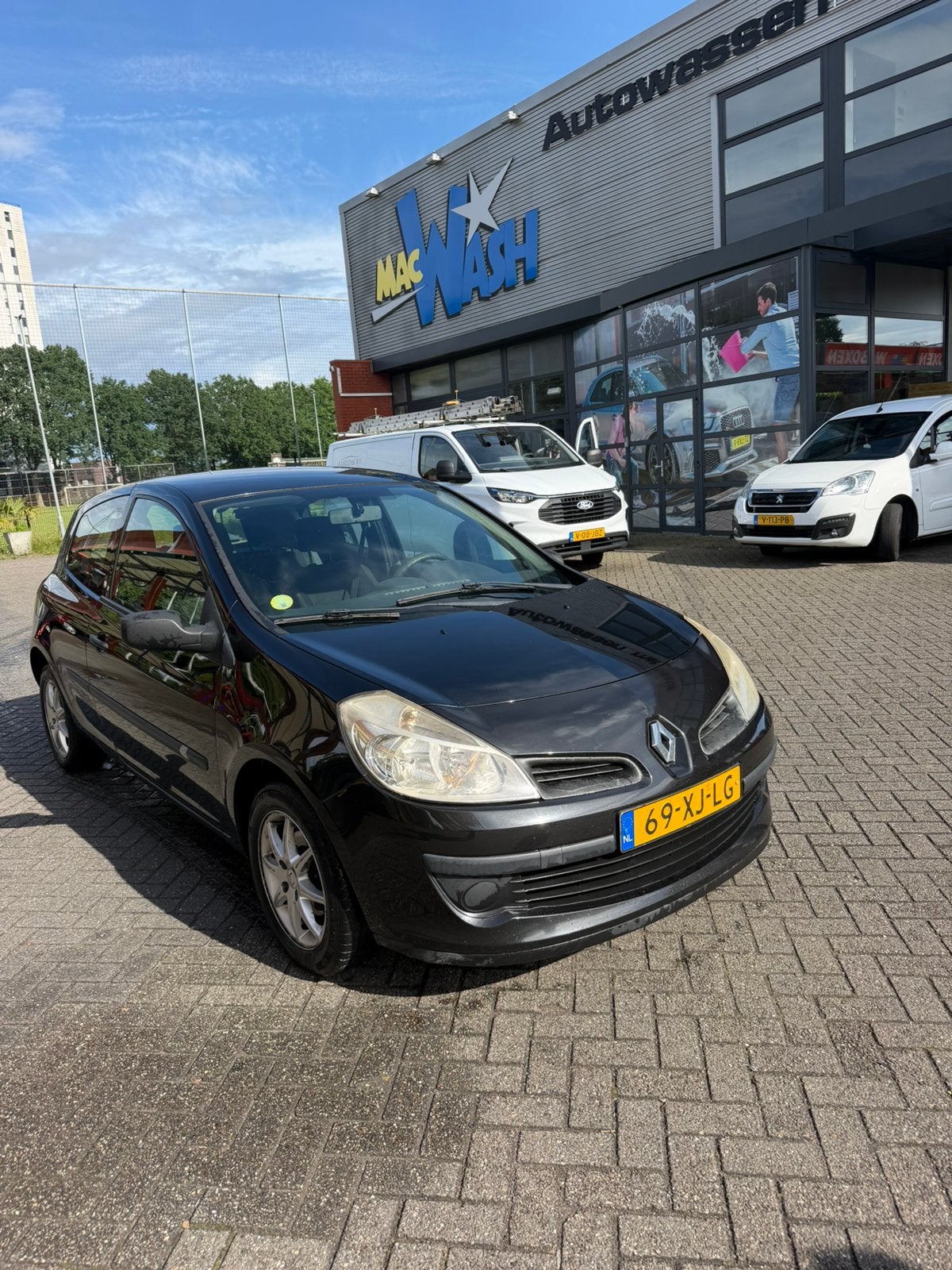 Renault Clio 1.4 16V 72KW 3-DRS E4 2007 Zwart, Auto's, Renault, Voorwielaandrijving, 4 cilinders, 1200 kg, Handgeschakeld