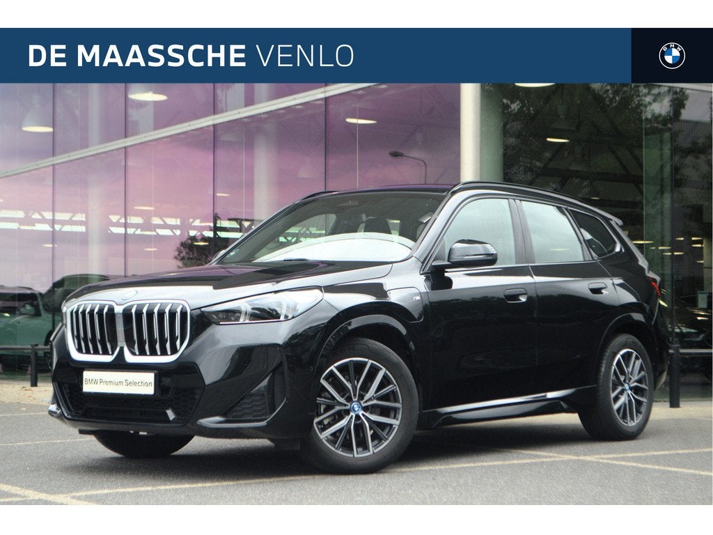 BMW X1 xDrive25e M Sport Automaat / Sportstoelen / Achteruit